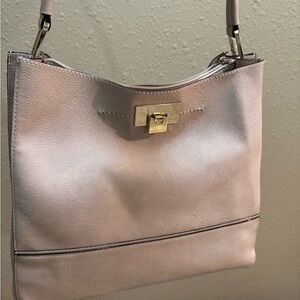 Elegant Cream Leather Shoulder Bag